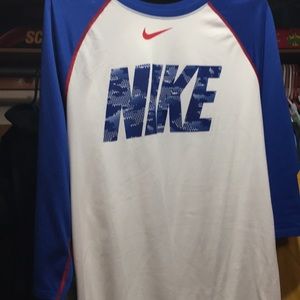 3/4 Sleeve Nike shirt